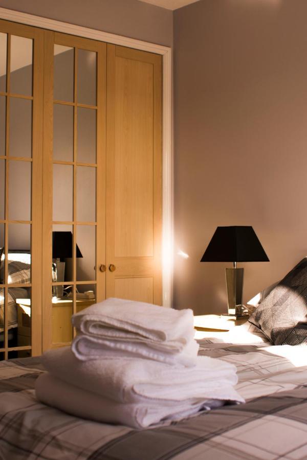 The Bell Apartment. Modern, Stylistic & Luxurious Falkirk Exterior foto